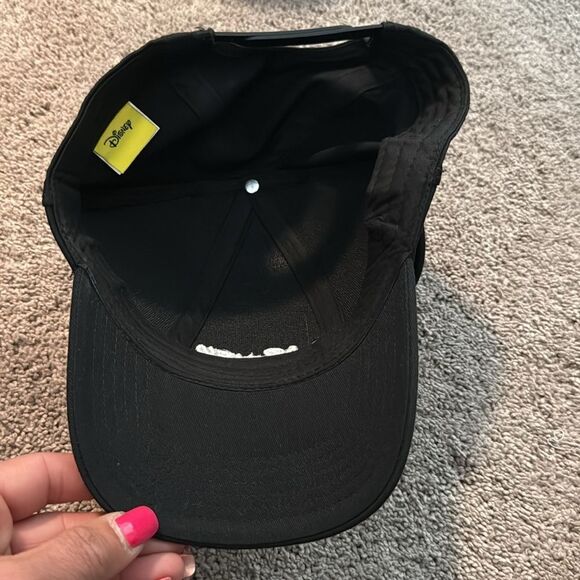 Disney Youth Mickey Hat with ears! Like new! OSFM adjustable back - Picture 3 of 4